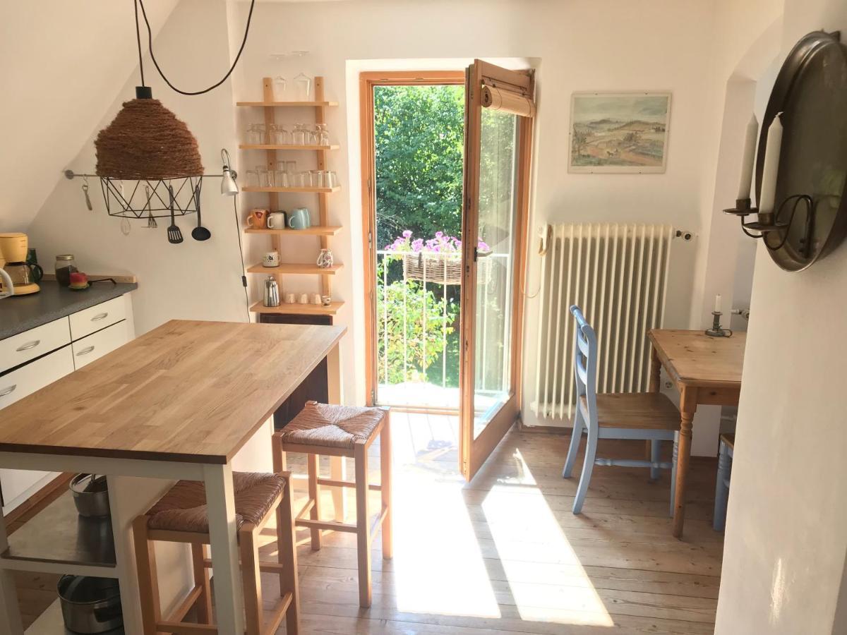 Charmante Altbau-Dg-Wohnung ミュンヘン エクステリア 写真