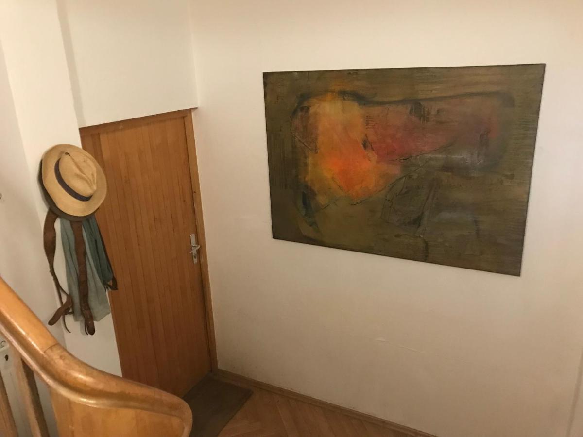 Charmante Altbau-Dg-Wohnung ミュンヘン エクステリア 写真